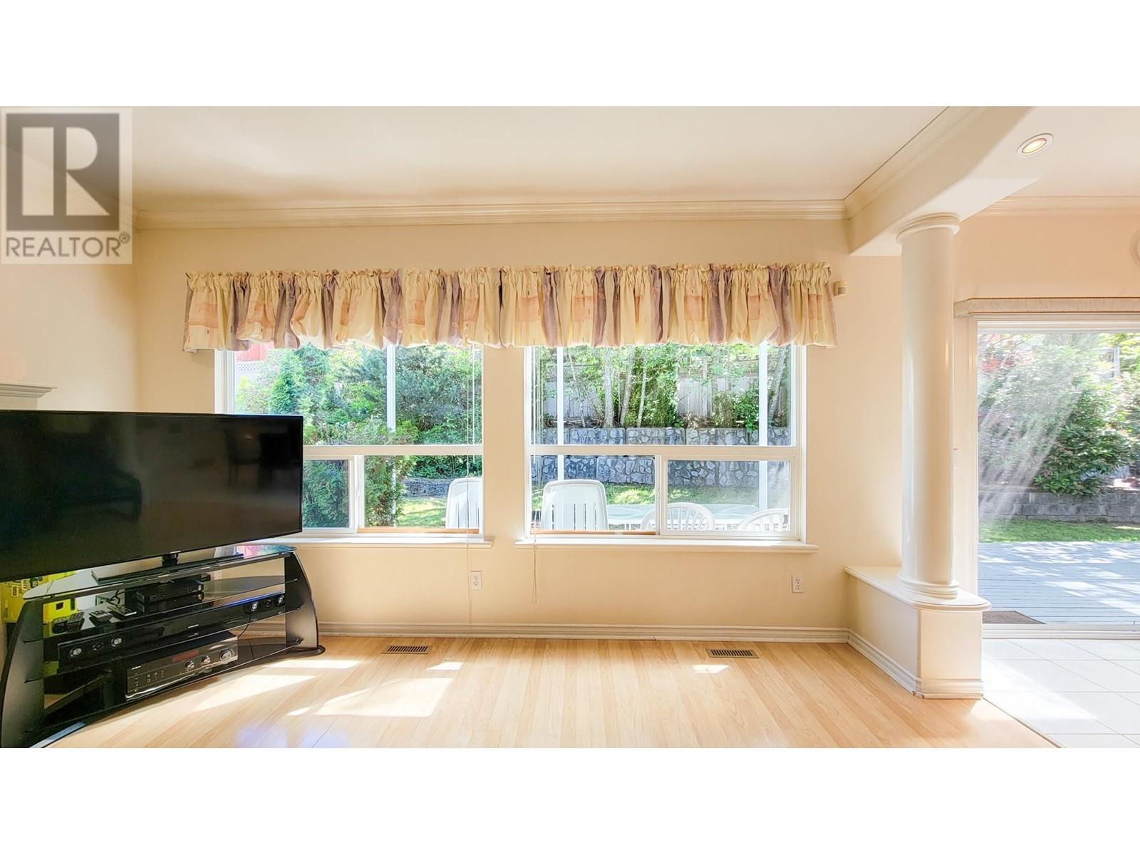 2525 Sapphire Place, Coquitlam, British Columbia  V3E 2Z1 - Photo 13 - R2941786
