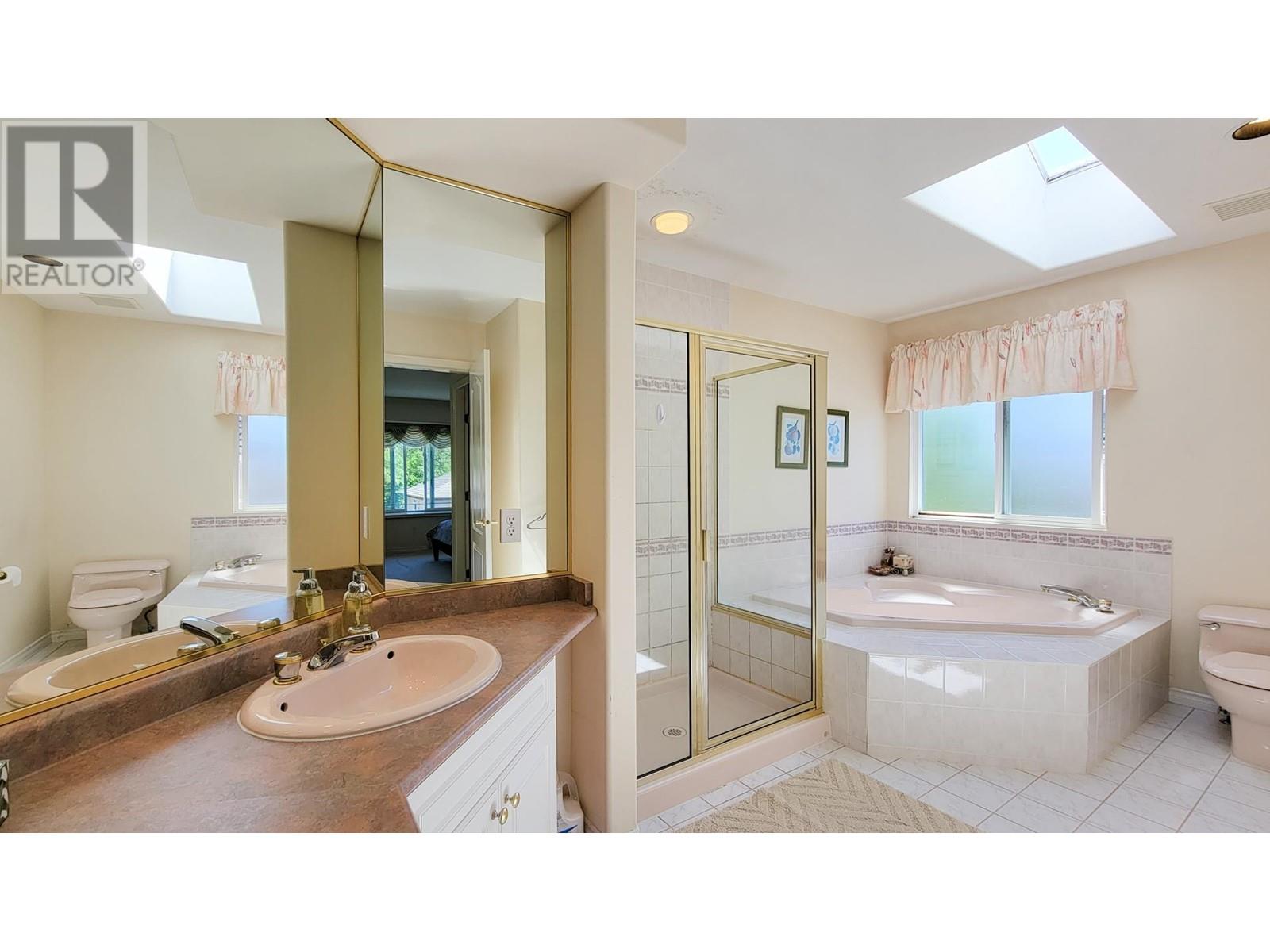2525 Sapphire Place, Coquitlam, British Columbia  V3E 2Z1 - Photo 26 - R2941786