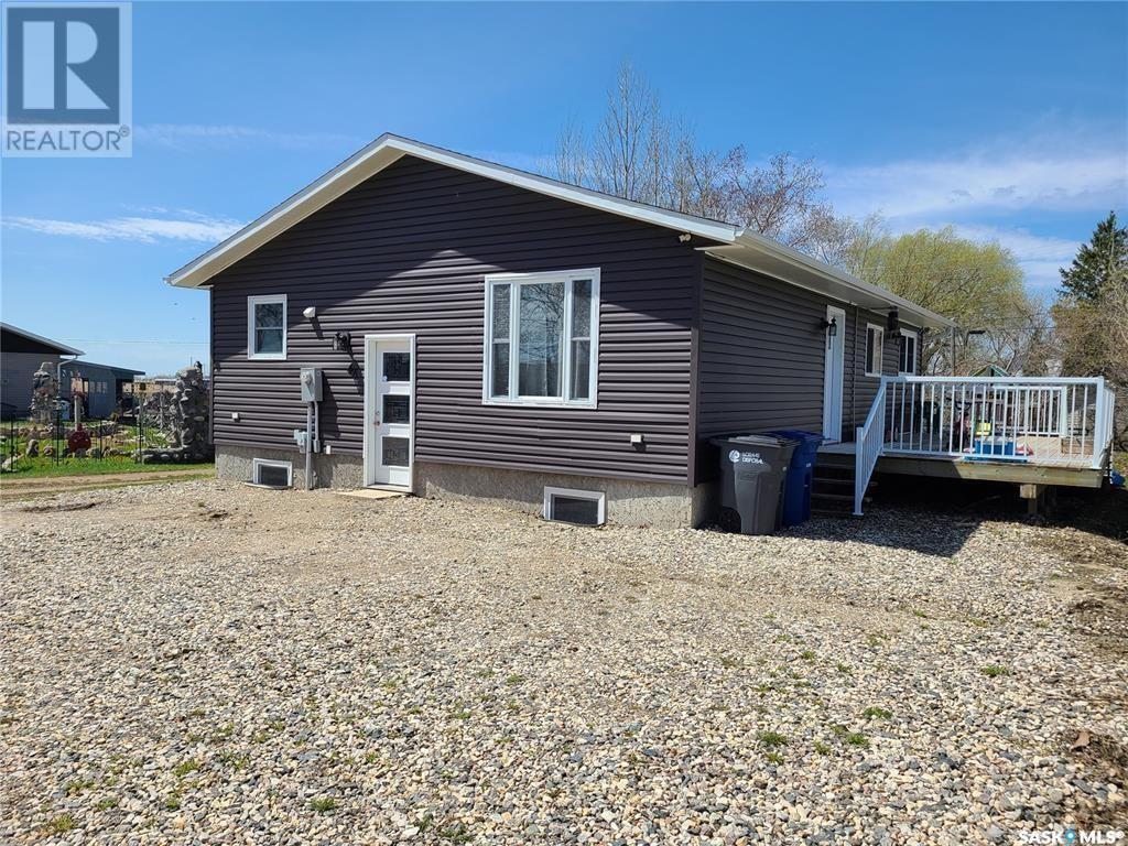 46 Newcombe STREET, Manor, Saskatchewan