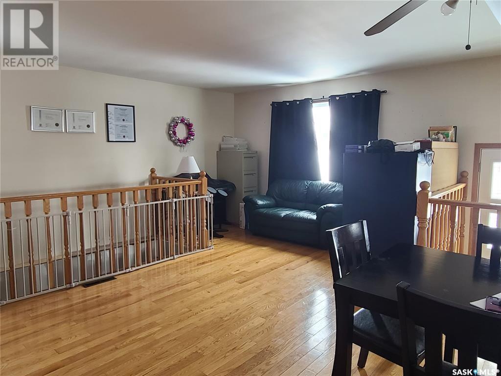 46 Newcombe Street, Manor, Saskatchewan  S0C 1R0 - Photo 11 - SK987574