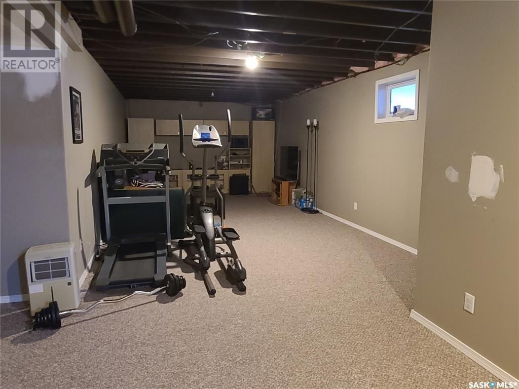 46 Newcombe Street, Manor, Saskatchewan  S0C 1R0 - Photo 24 - SK987574