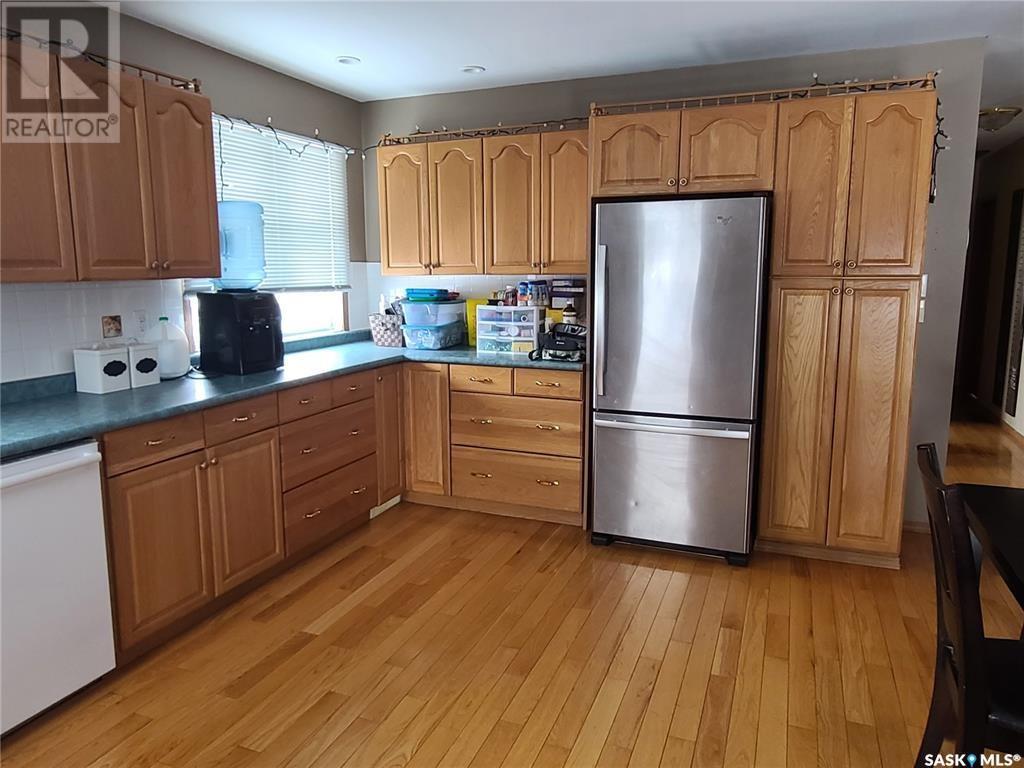 46 Newcombe Street, Manor, Saskatchewan  S0C 1R0 - Photo 8 - SK987574