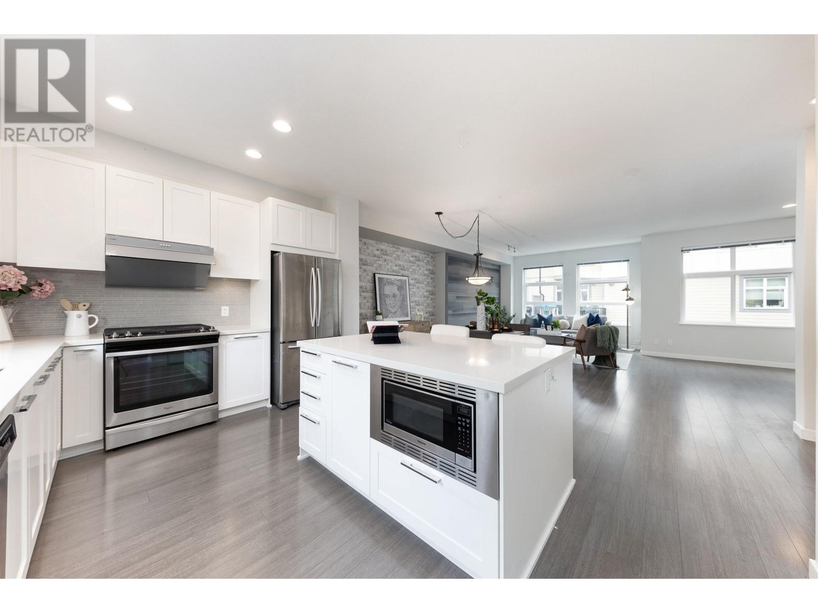 60 39548 Loggers Lane, Squamish, British Columbia  V8B 0V7 - Photo 9 - R2941830