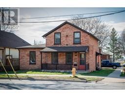 3402 SANDWICH Square, Windsor, Ontario