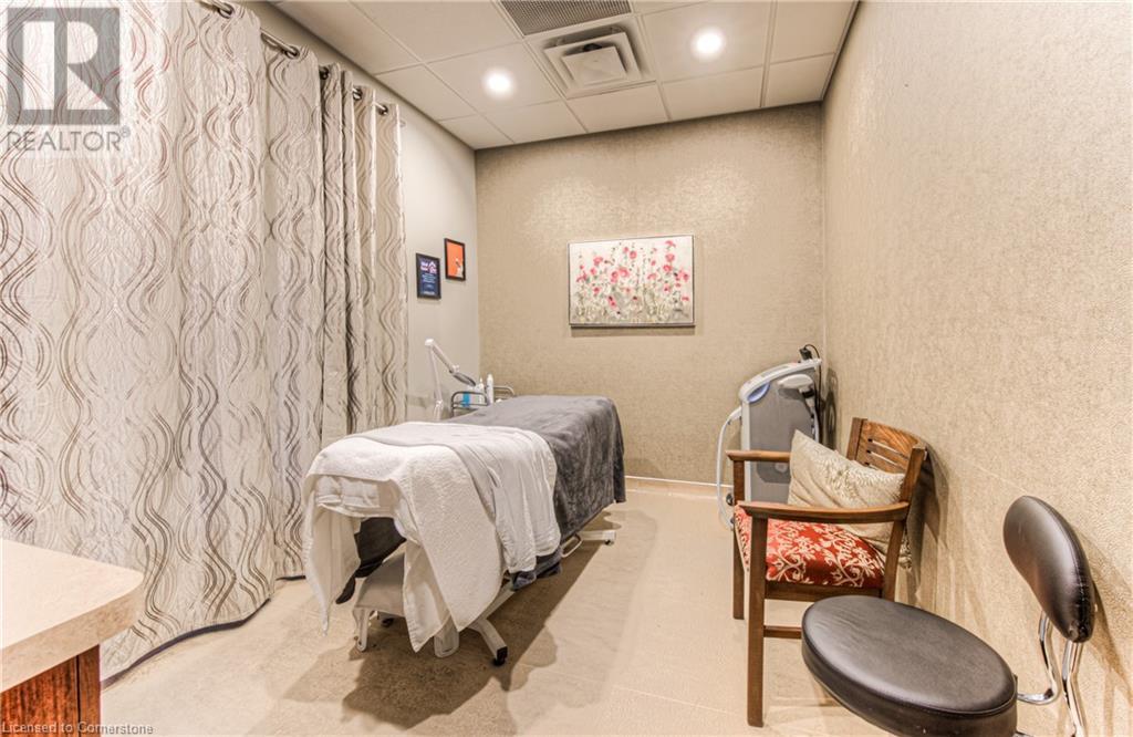 370 University Avenue E Unit# 102 & 103, Waterloo, Ontario  N2K 3N2 - Photo 18 - 40673923