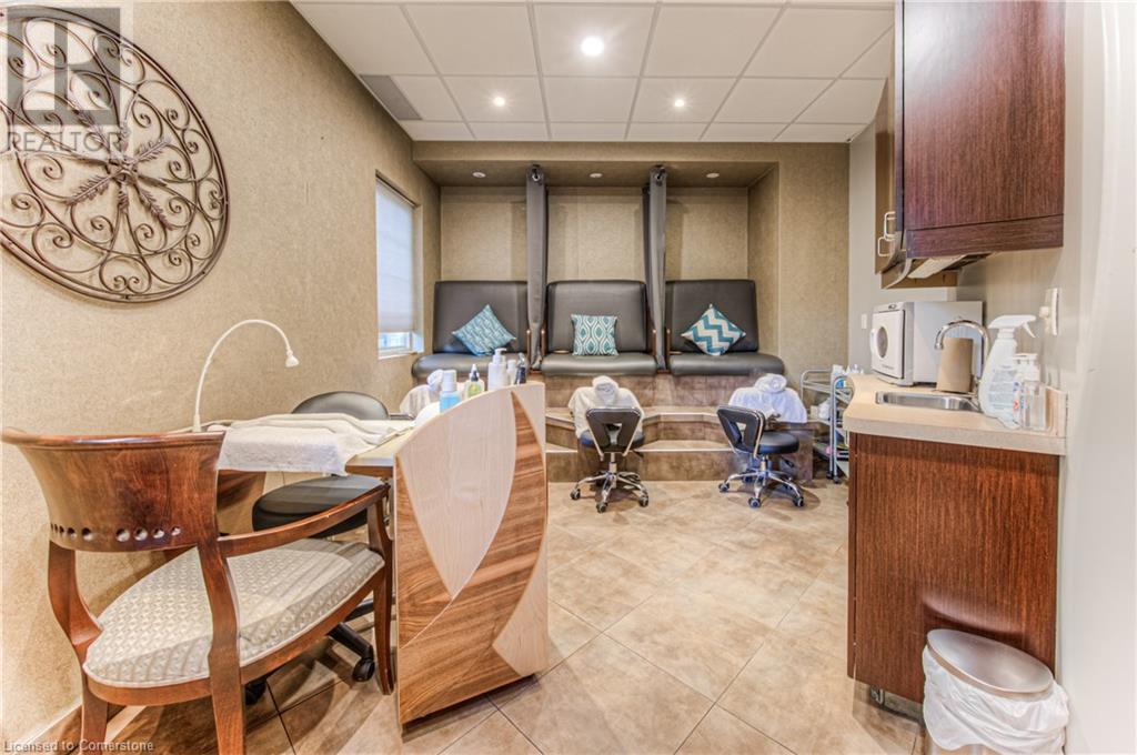 370 University Avenue E Unit# 102 & 103, Waterloo, Ontario  N2K 3N2 - Photo 23 - 40673923