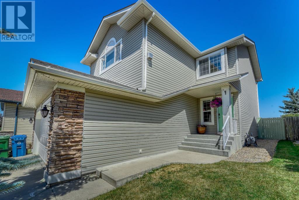 303 Royal Birch View Nw, Calgary, Alberta  T3G 5K2 - Photo 1 - A2175410