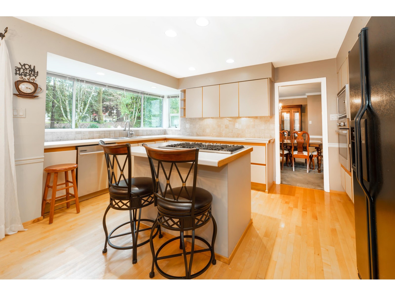 Property at 17352 26A AVENUE image 4