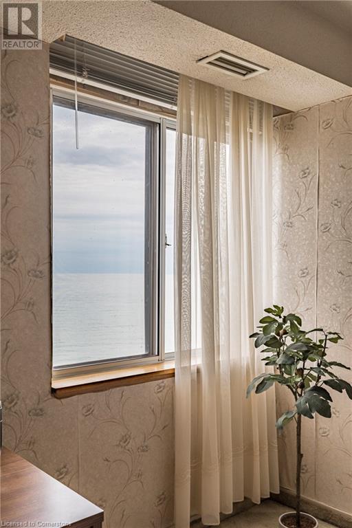 301 Frances Avenue Unit# 1808, Stoney Creek, Ontario  L8E 3W6 - Photo 14 - 40673451