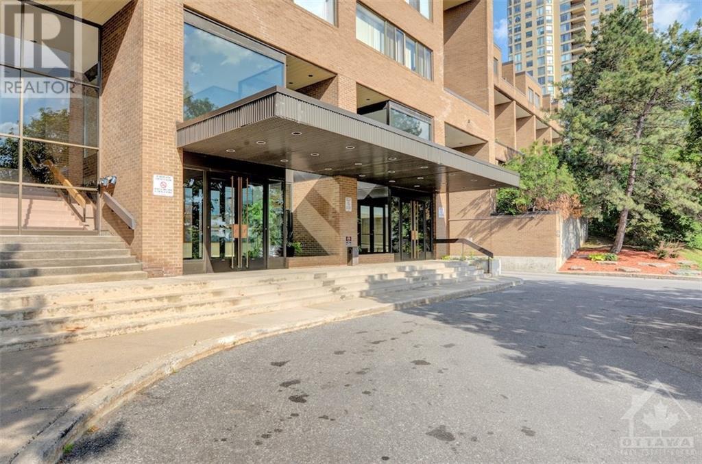 515 ST LAURENT BOULEVARD UNIT#1809 Ottawa