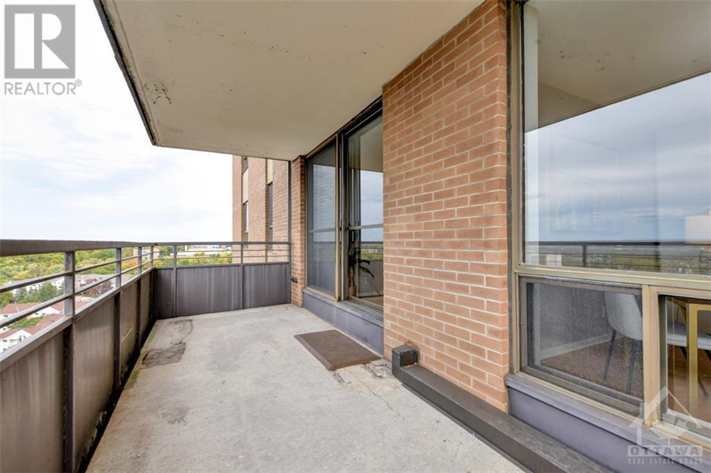 515 ST LAURENT BOULEVARD UNIT#1809 Ottawa