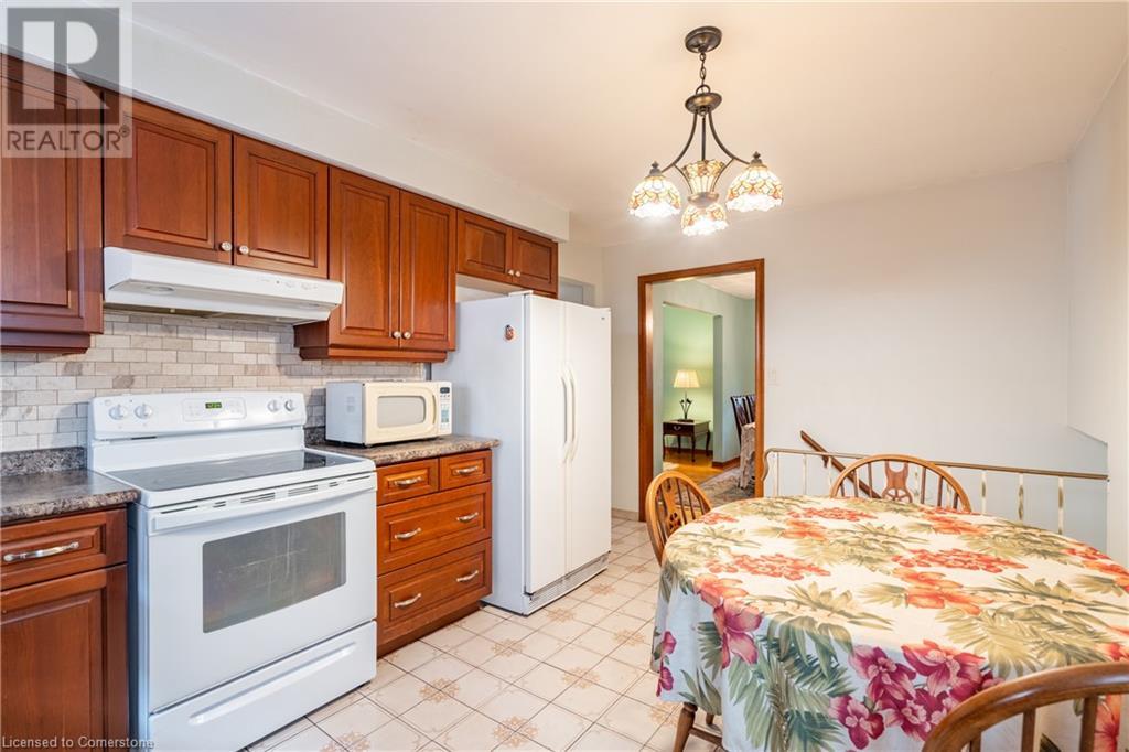 98 Summercrest Drive, Hamilton, Ontario  L8K 6G6 - Photo 12 - 40673604