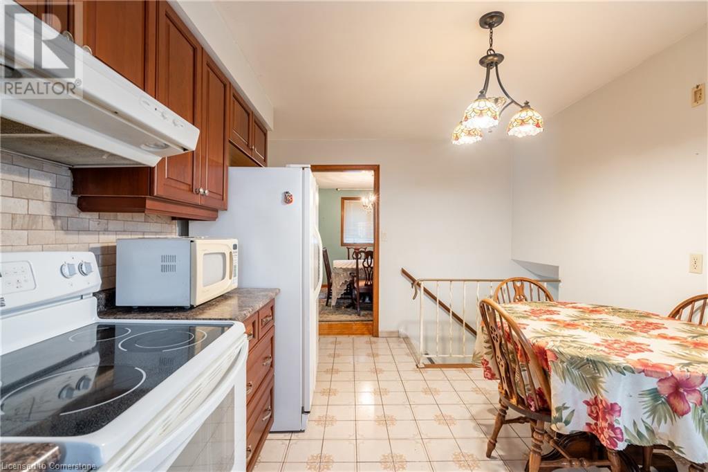 98 Summercrest Drive, Hamilton, Ontario  L8K 6G6 - Photo 13 - 40673604