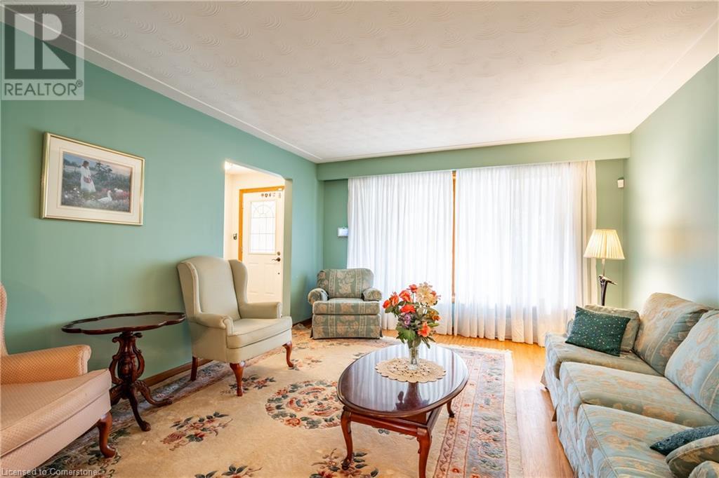 98 Summercrest Drive, Hamilton, Ontario  L8K 6G6 - Photo 7 - 40673604