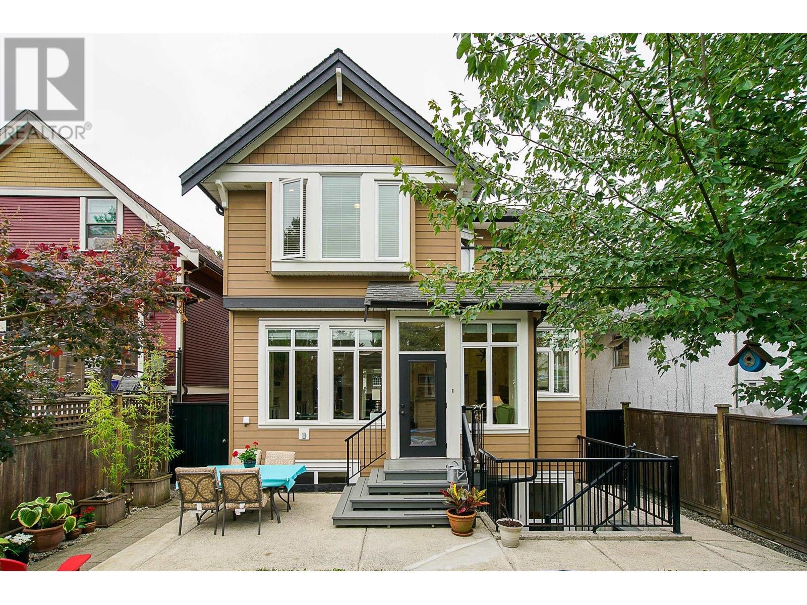 Listing Picture 25 of 27 : 439 46 AVENUE, Vancouver / 溫哥華 - 魯藝地產 Yvonne Lu Group - MLS Medallion Club Member