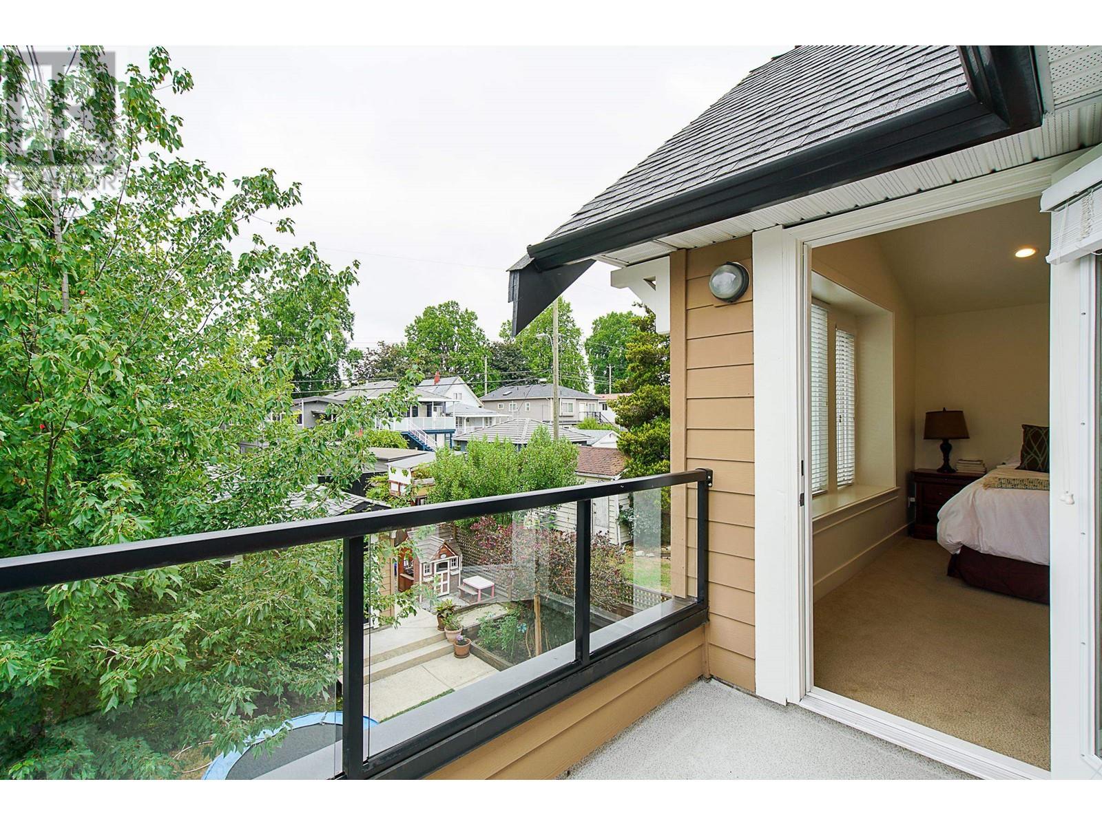 Listing Picture 21 of 27 : 439 46 AVENUE, Vancouver / 溫哥華 - 魯藝地產 Yvonne Lu Group - MLS Medallion Club Member