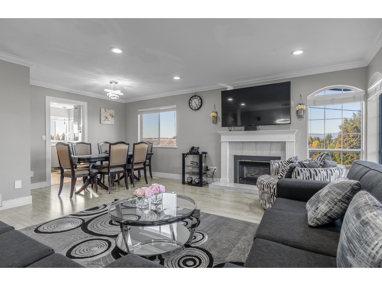 Property at 3155 BRADNER ROAD image 5