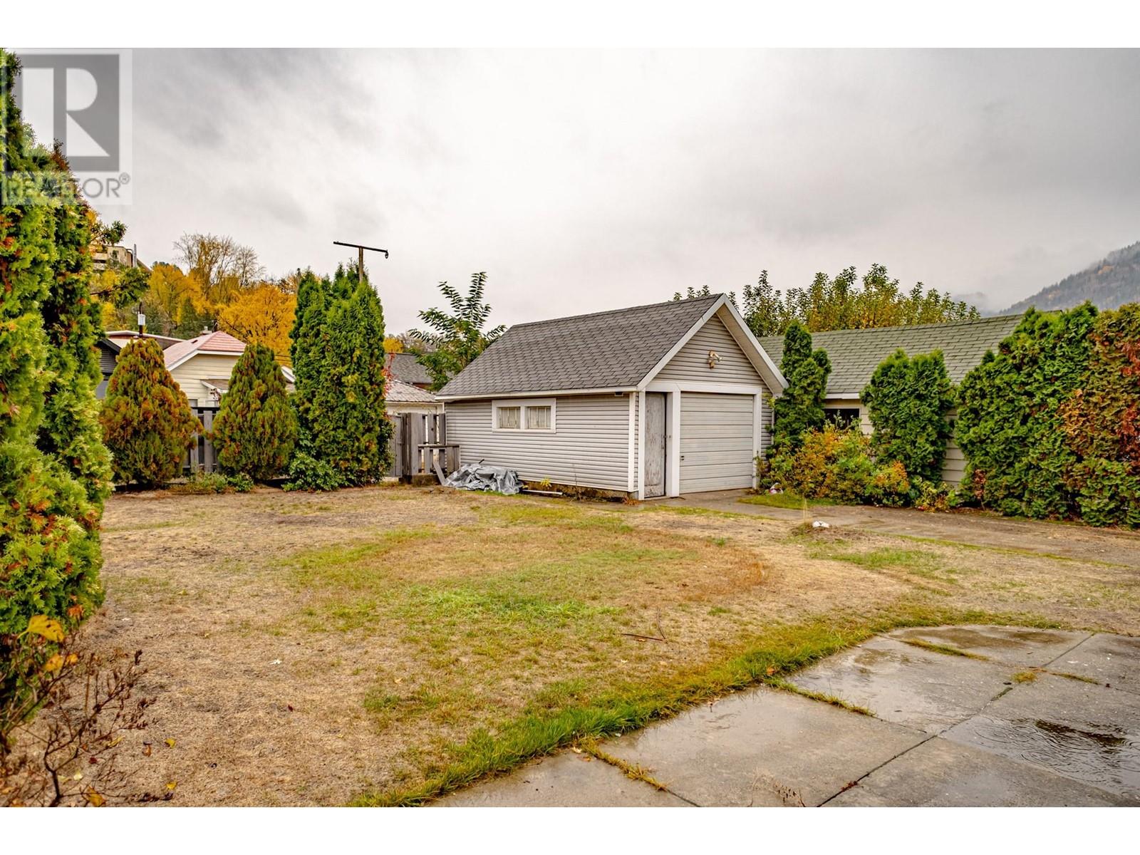 Property at 1237 COLUMBIA Avenue image 1