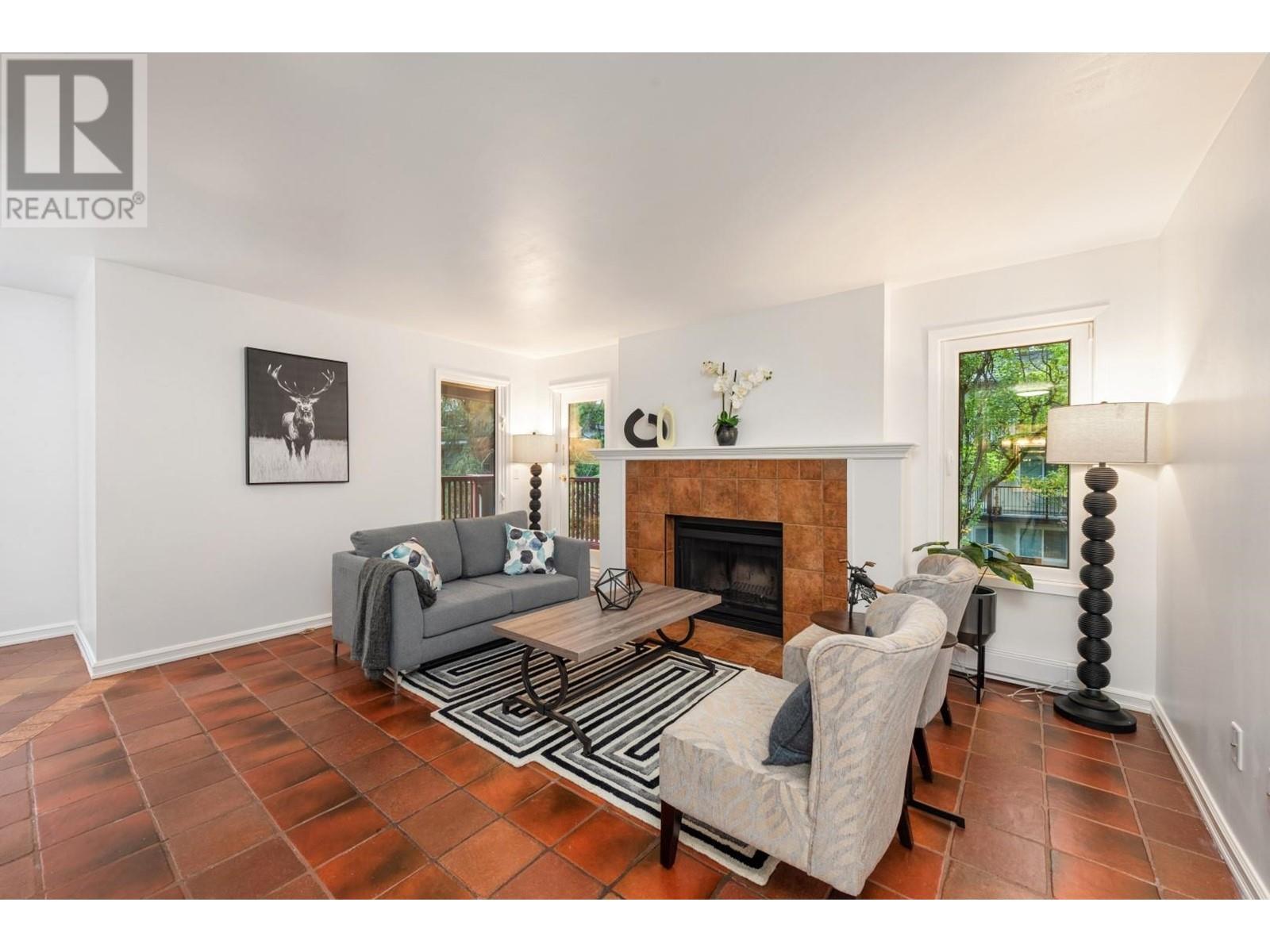 Listing Picture 2 of 22 : 226 7531 MINORU BOULEVARD, Richmond / 烈治文 - 魯藝地產 Yvonne Lu Group - MLS Medallion Club Member