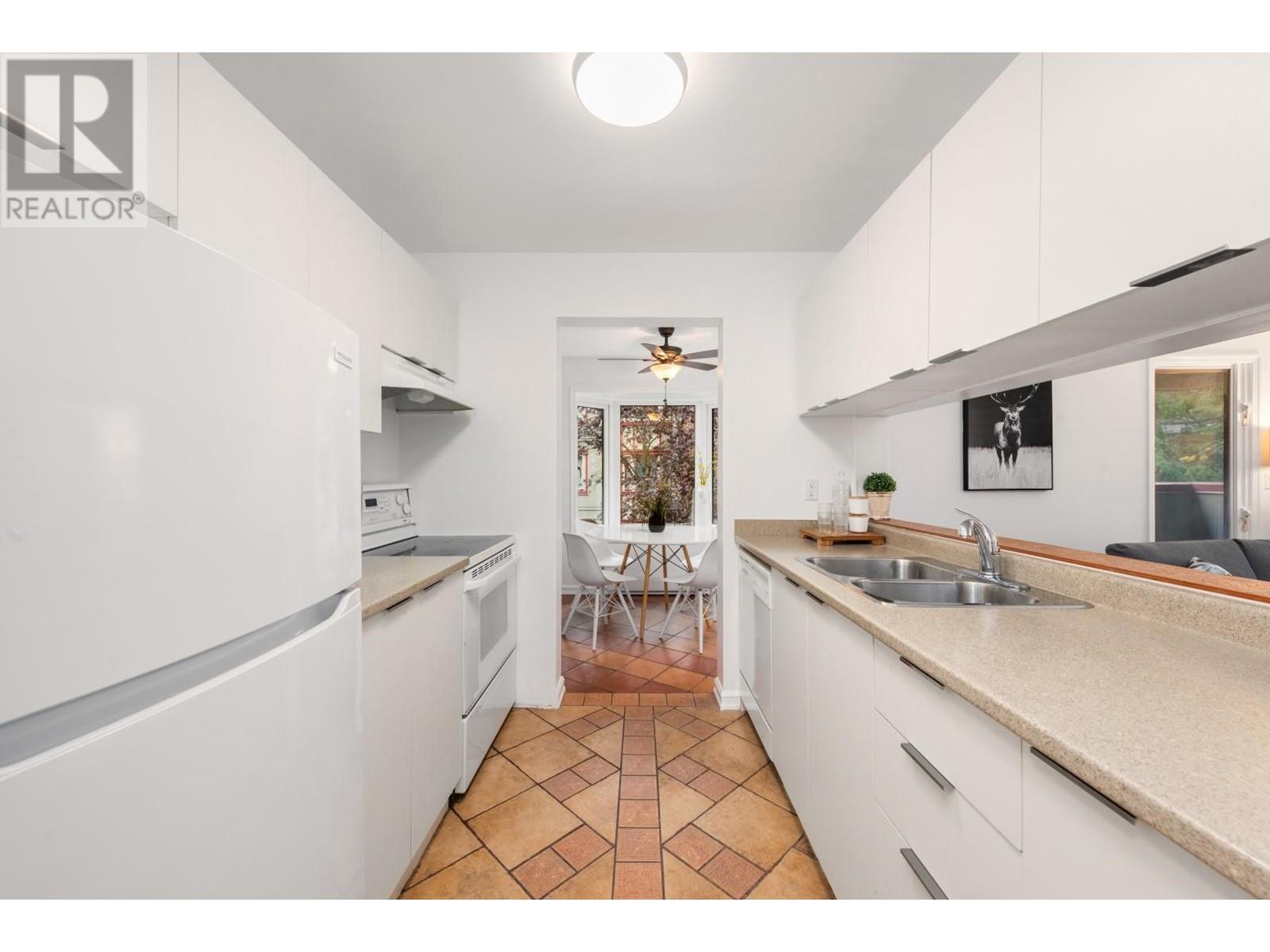 Listing Picture 8 of 22 : 226 7531 MINORU BOULEVARD, Richmond / 烈治文 - 魯藝地產 Yvonne Lu Group - MLS Medallion Club Member