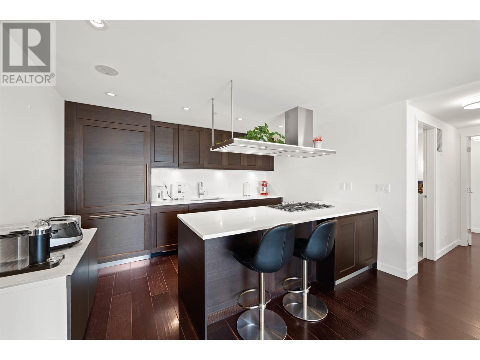 Listing Picture 13 of 37 : 601 3355 BINNING ROAD, Vancouver / 溫哥華 - 魯藝地產 Yvonne Lu Group - MLS Medallion Club Member