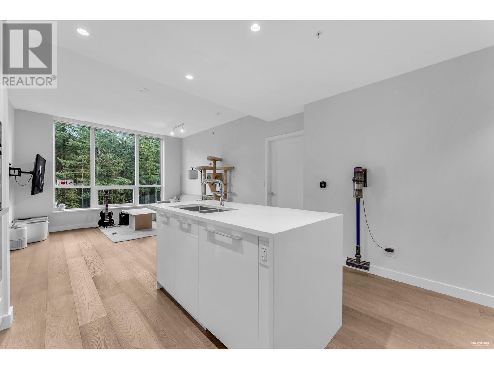 Listing Picture 10 of 27 : 1105 5608 BERTON AVENUE, Vancouver / 溫哥華 - 魯藝地產 Yvonne Lu Group - MLS Medallion Club Member