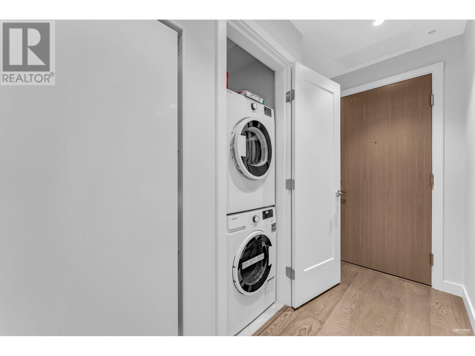 Listing Picture 4 of 27 : 1105 5608 BERTON AVENUE, Vancouver / 溫哥華 - 魯藝地產 Yvonne Lu Group - MLS Medallion Club Member