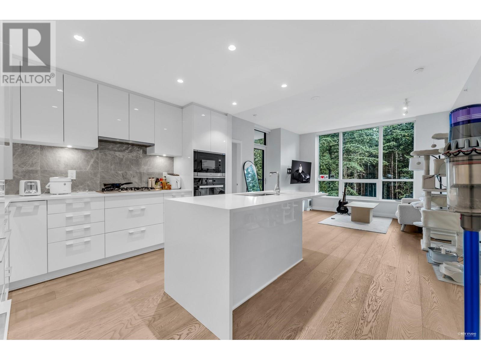 Listing Picture 9 of 27 : 1105 5608 BERTON AVENUE, Vancouver / 溫哥華 - 魯藝地產 Yvonne Lu Group - MLS Medallion Club Member