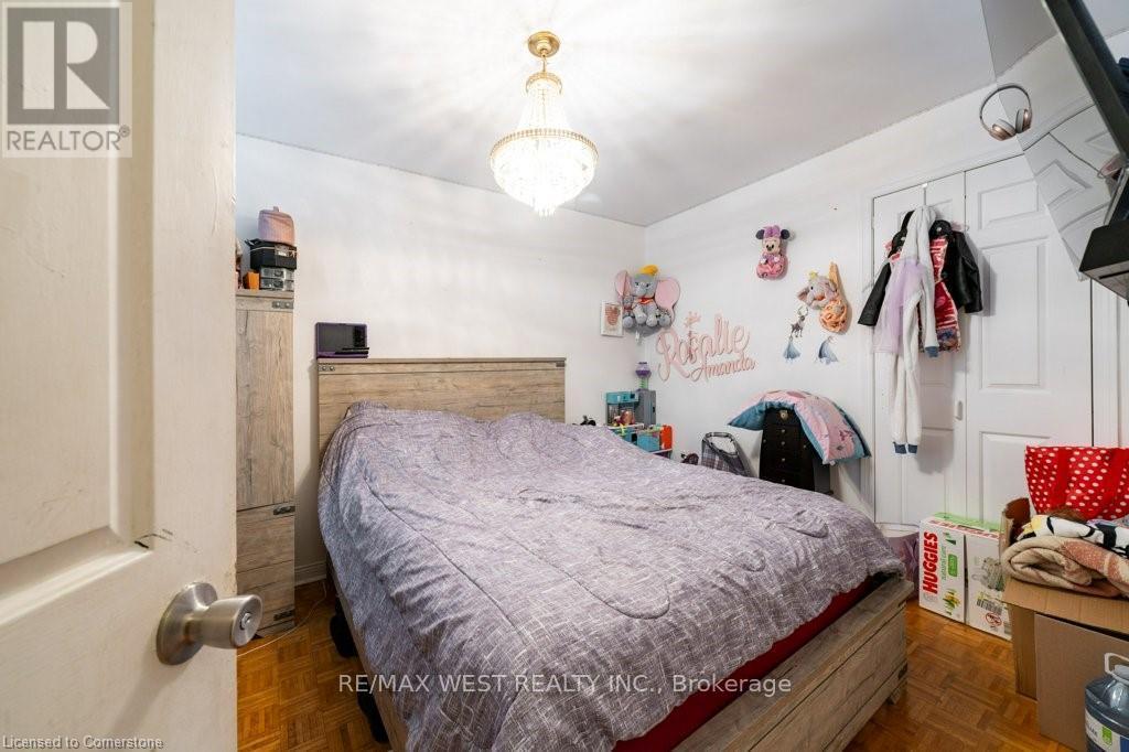 13 Rolyat Street, Toronto (Trinity-Bellwoods), Ontario  M6J 1S5 - Photo 13 - C10408721