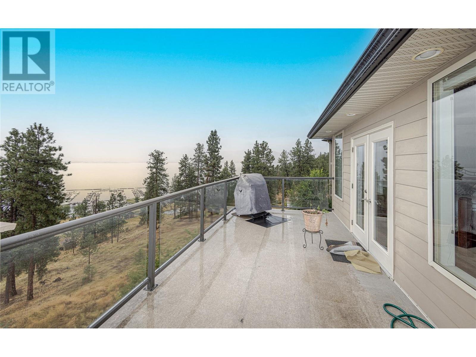 1953 Bayview Court West Kelowna