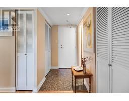 903 1745 ESQUIMALT AVENUE