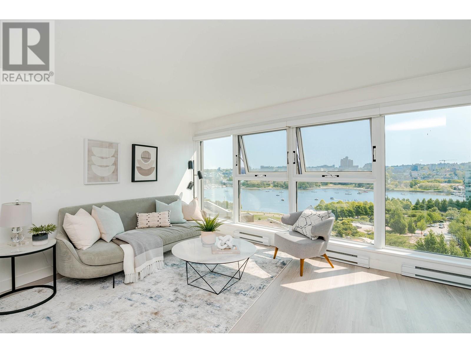 Listing Picture 2 of 30 : 1504 1323 HOMER STREET, Vancouver / 溫哥華 - 魯藝地產 Yvonne Lu Group - MLS Medallion Club Member