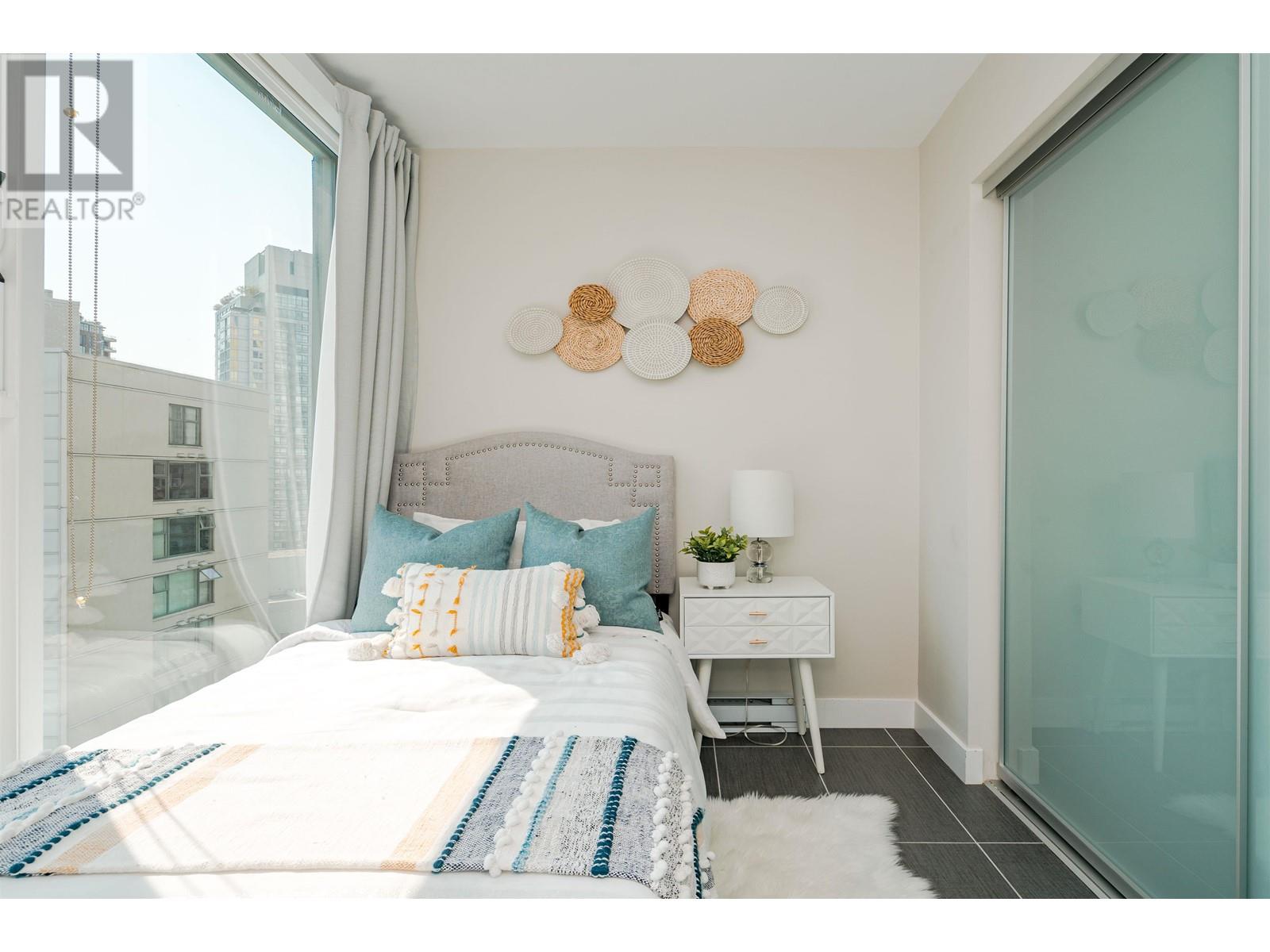 Listing Picture 24 of 30 : 1504 1323 HOMER STREET, Vancouver / 溫哥華 - 魯藝地產 Yvonne Lu Group - MLS Medallion Club Member