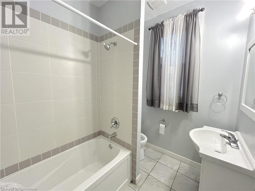 49 Victoria Avenue S Unit# D, Hamilton, Ontario  L8N 2S8 - Photo 9 - 40674086