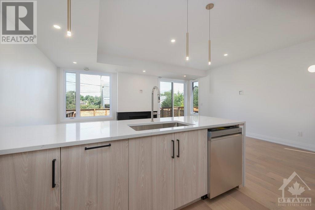 A - 75 Granton Avenue, Ottawa, Ontario  K2G 1W9 - Photo 11 - X10411182