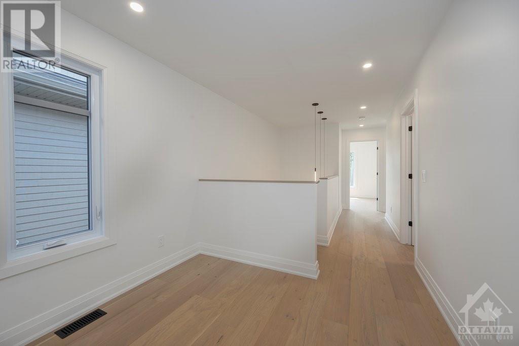 A - 75 Granton Avenue, Ottawa, Ontario  K2G 1W9 - Photo 14 - X10411182