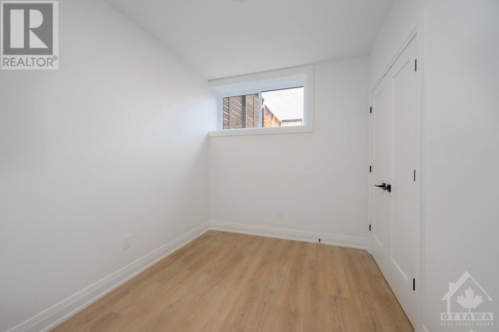 A - 75 Granton Avenue, Ottawa, Ontario  K2G 1W9 - Photo 28 - X10411182