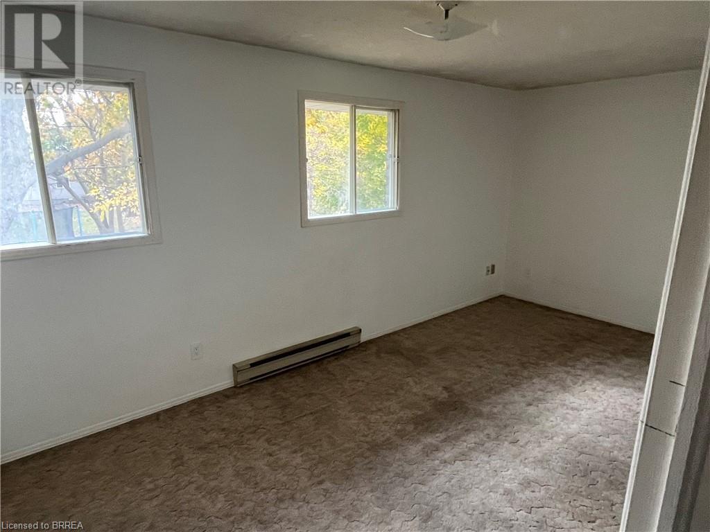 24 Eddy Avenue, Brantford, Ontario  N3R 2M6 - Photo 8 - 40673542