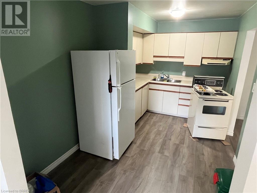 24 Eddy Avenue, Brantford, Ontario  N3R 2M6 - Photo 5 - 40673542