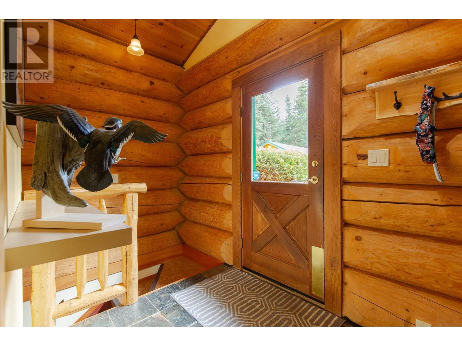 3535 Crooked Creek Road, Valemount, British Columbia V0E 2Z0 - Photo 5 - R2941177