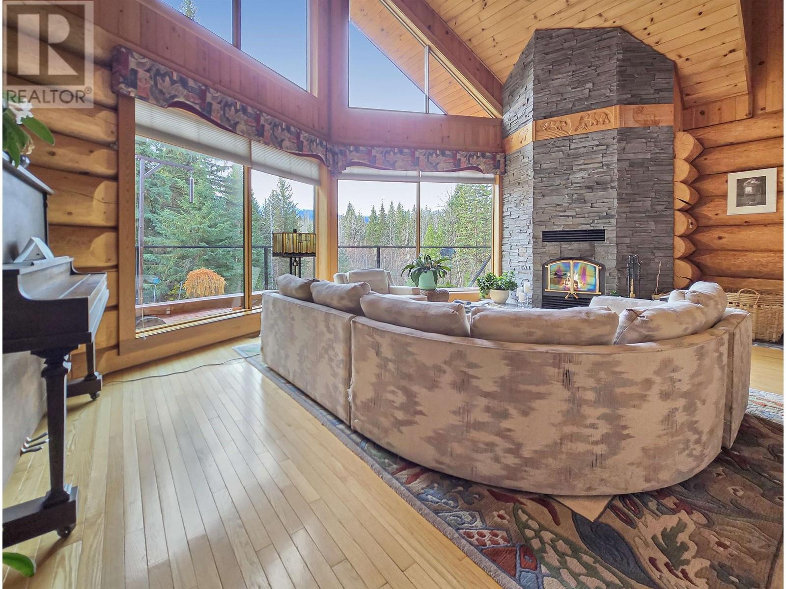 3535 Crooked Creek Road, Valemount, British Columbia V0E 2Z0 - Photo 7 - R2941177