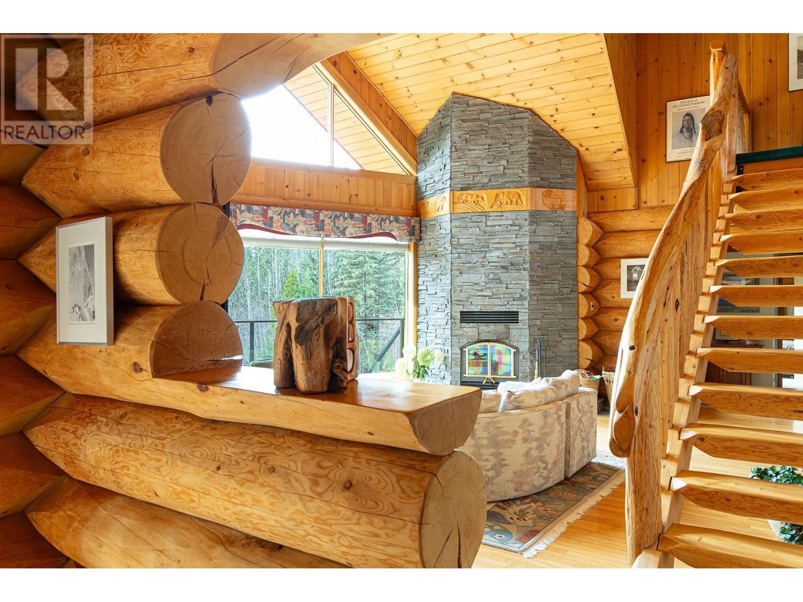 3535 Crooked Creek Road, Valemount, British Columbia V0E 2Z0 - Photo 9 - R2941177