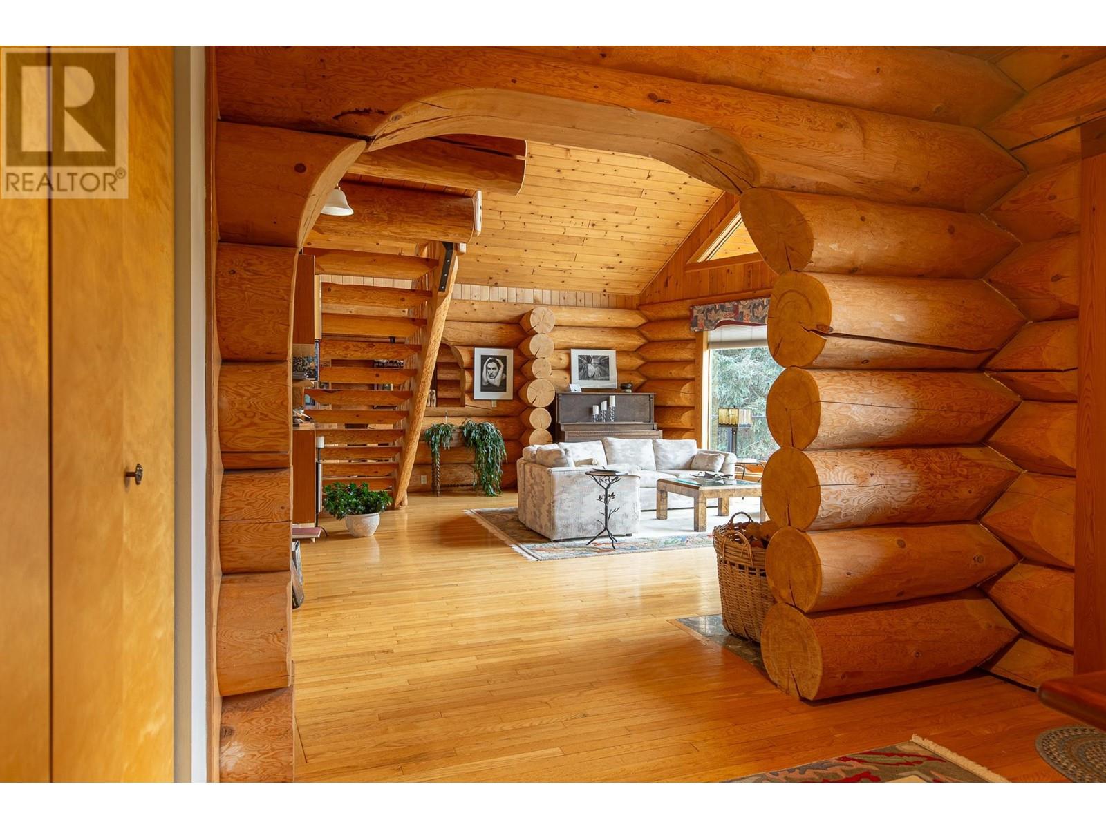 3535 Crooked Creek Road, Valemount, British Columbia V0E 2Z0 - Photo 14 - R2941177