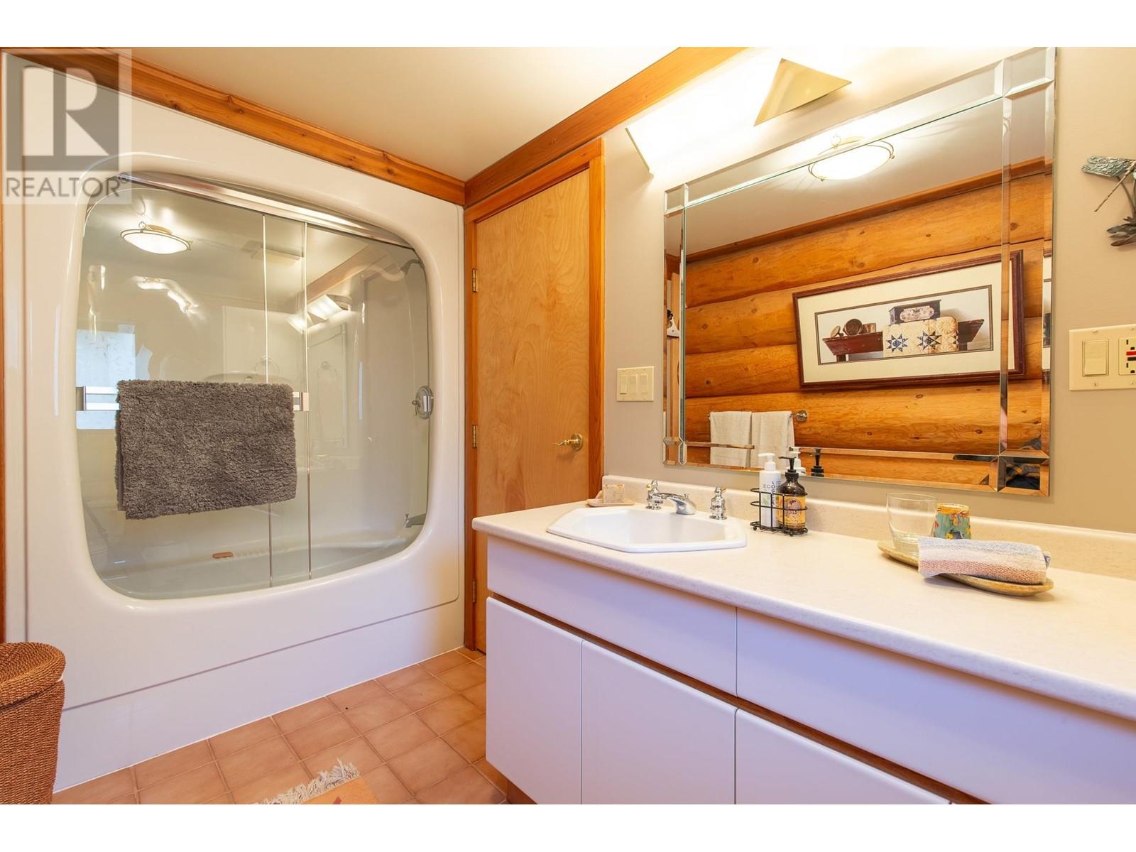 3535 Crooked Creek Road, Valemount, British Columbia V0E 2Z0 - Photo 23 - R2941177