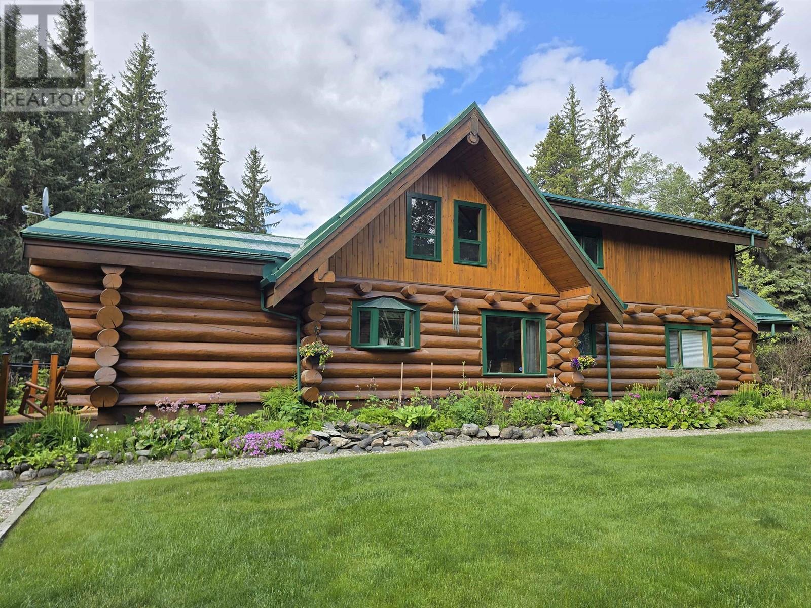 3535 CROOKED CREEK ROAD, valemount, British Columbia