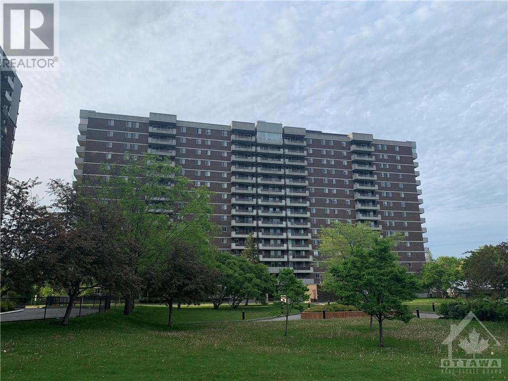 1705 PLAYFAIR DRIVE UNIT#PH9 Ottawa