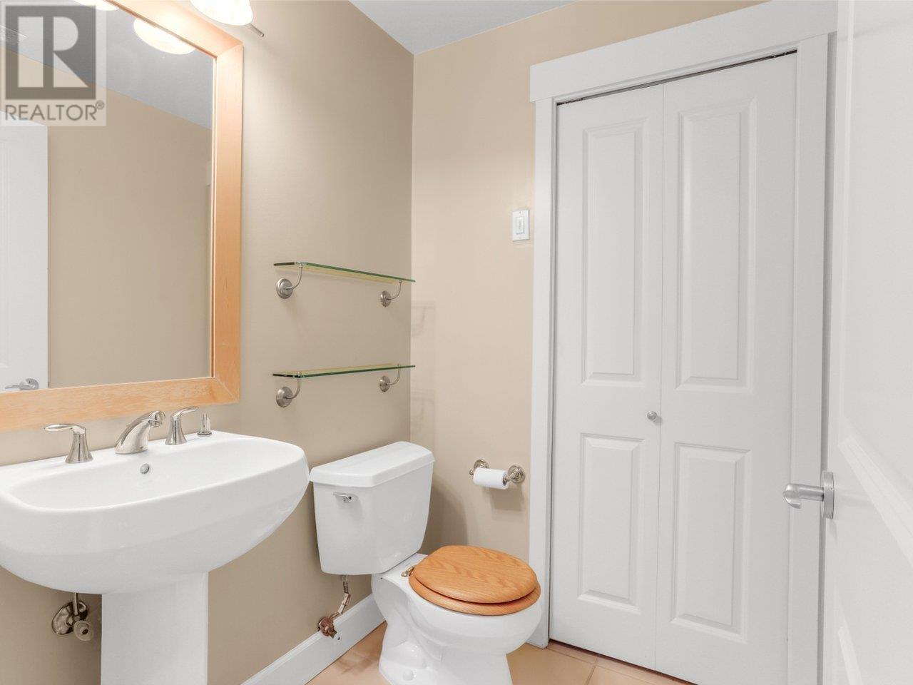 Listing Picture 12 of 27 : 68 6300 BIRCH STREET, Richmond / 烈治文 - 魯藝地產 Yvonne Lu Group - MLS Medallion Club Member