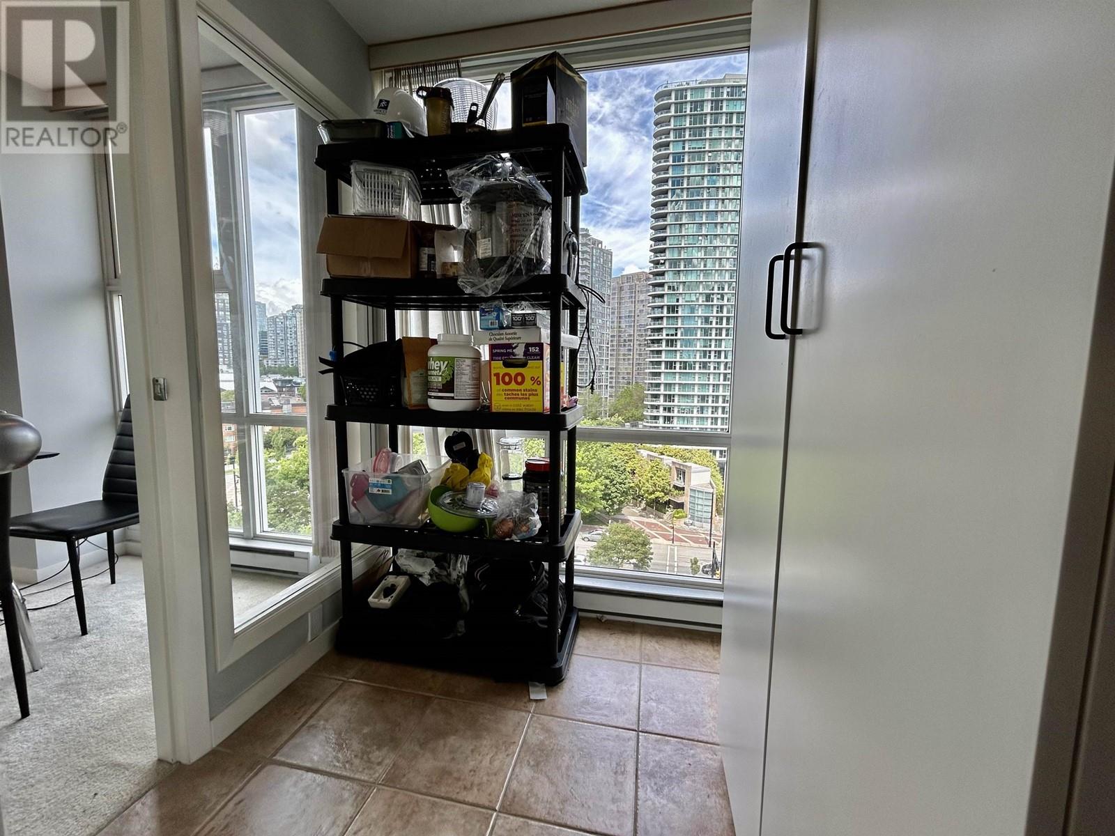 Listing Picture 14 of 40 : 1106 1077 MARINASIDE CRESCENT, Vancouver / 溫哥華 - 魯藝地產 Yvonne Lu Group - MLS Medallion Club Member