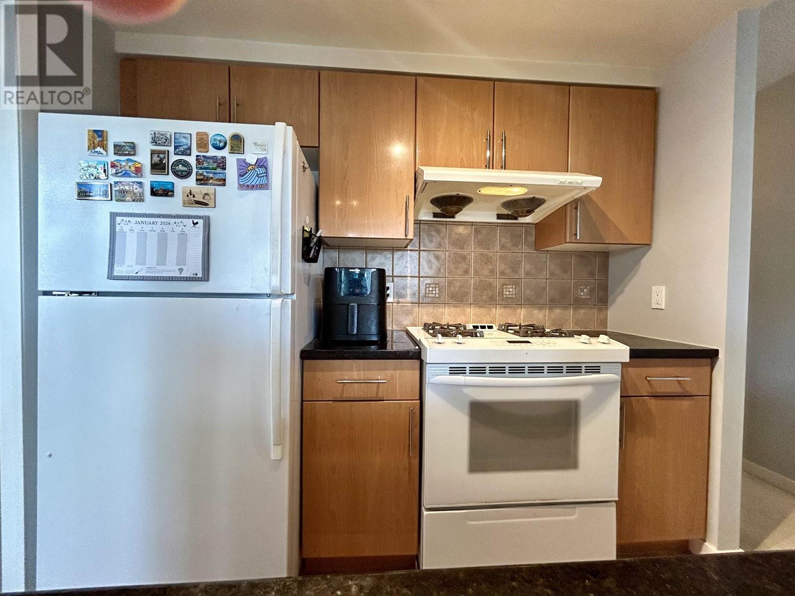 Listing Picture 17 of 40 : 1106 1077 MARINASIDE CRESCENT, Vancouver / 溫哥華 - 魯藝地產 Yvonne Lu Group - MLS Medallion Club Member