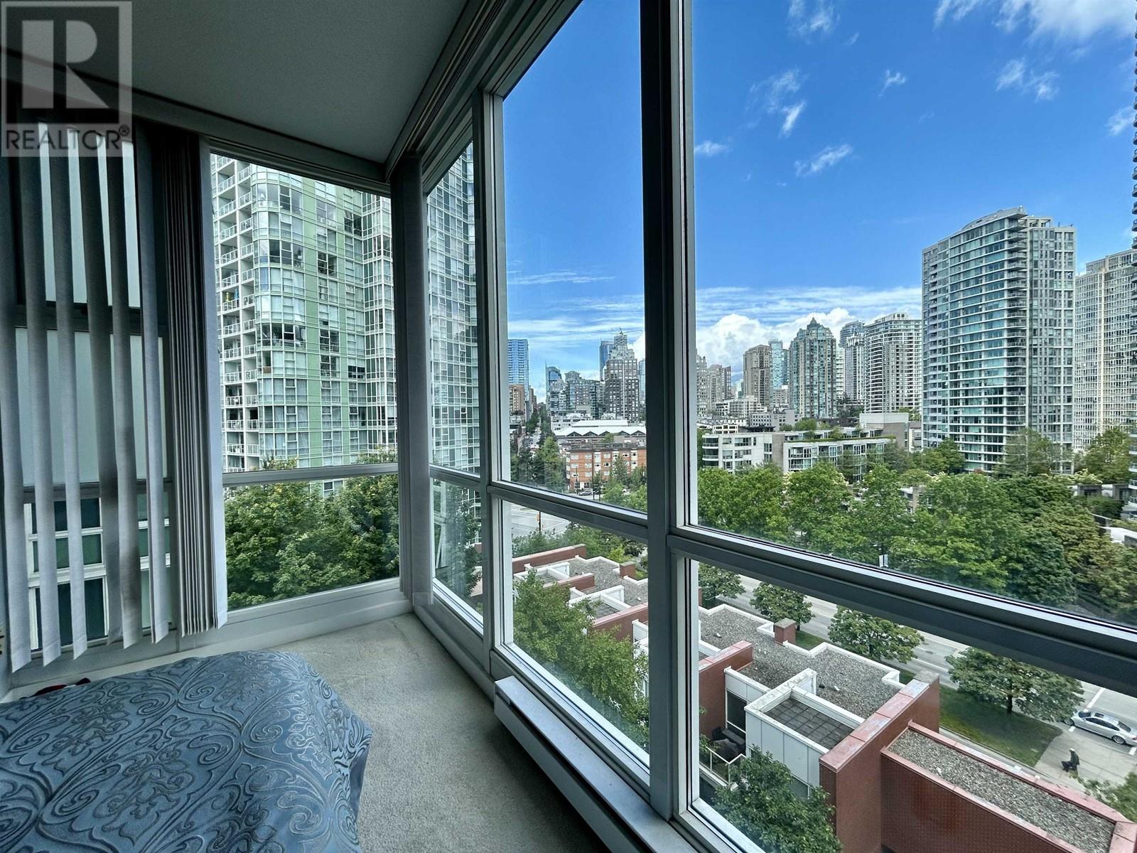 Listing Picture 20 of 40 : 1106 1077 MARINASIDE CRESCENT, Vancouver / 溫哥華 - 魯藝地產 Yvonne Lu Group - MLS Medallion Club Member